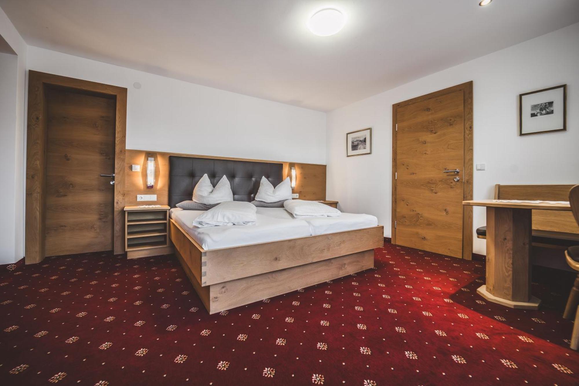 Pension Sonnenheim Schonberg im Stubaital Exterior photo