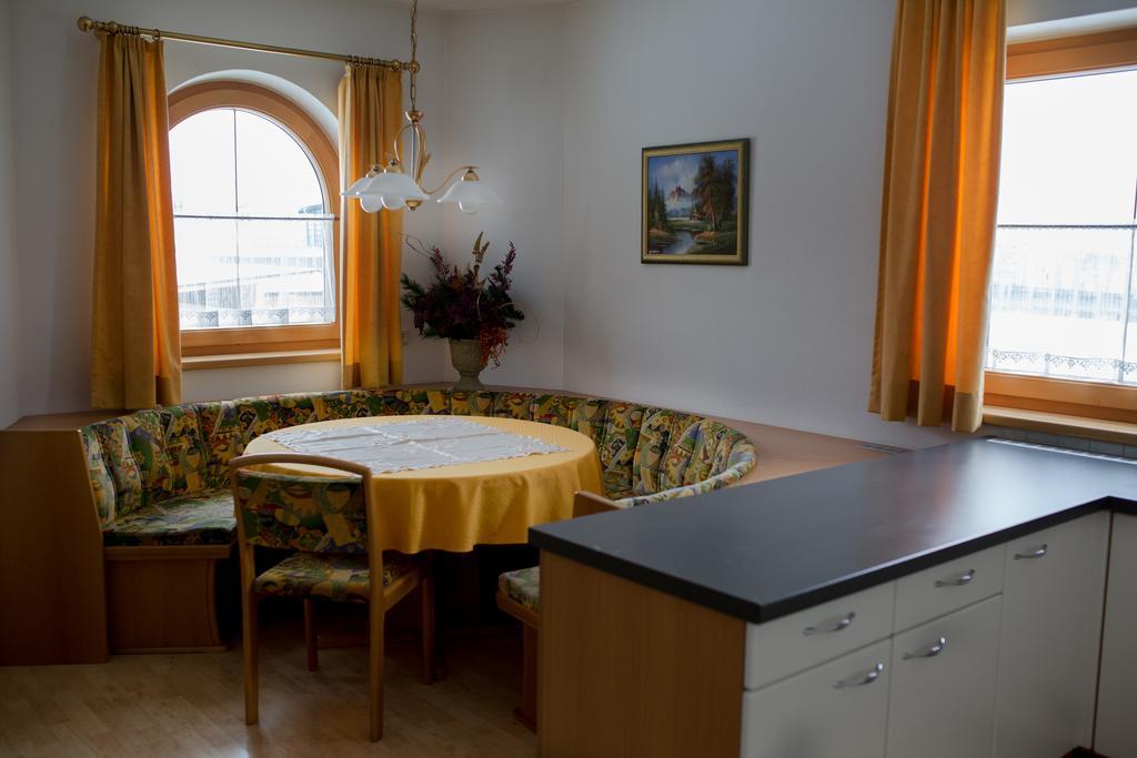 Pension Sonnenheim Schonberg im Stubaital Exterior photo
