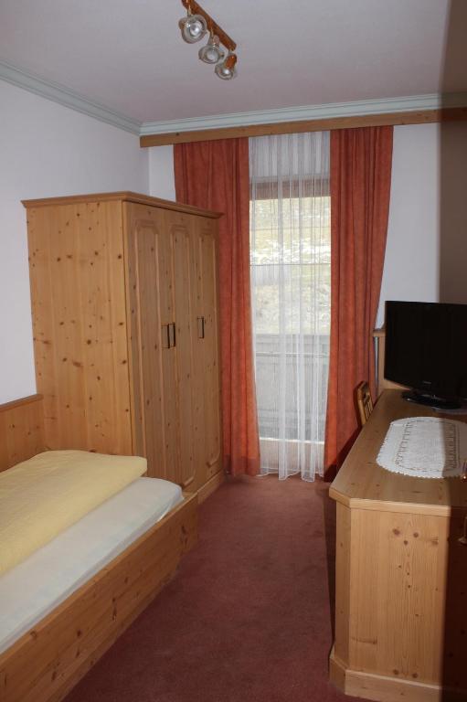 Pension Sonnenheim Schonberg im Stubaital Room photo
